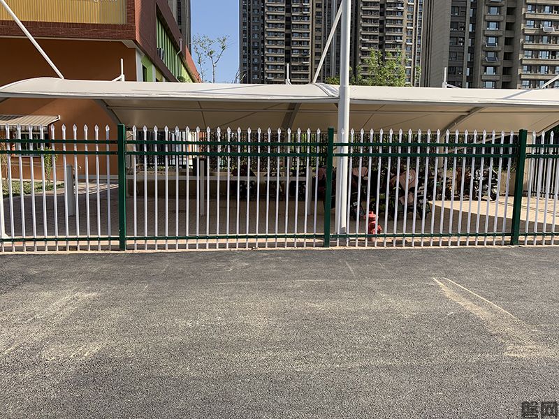 某幼儿园锌钢护栏安装项目(图3)